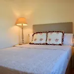 Elegant 2 Bedroom Dublin Coach House