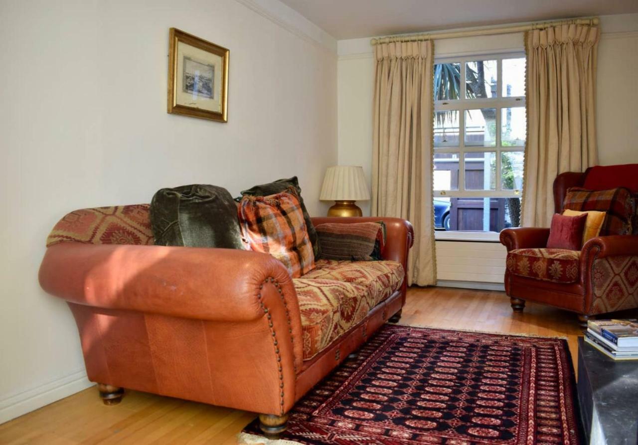 Elegant 2 Bedroom Coach House Dublin
