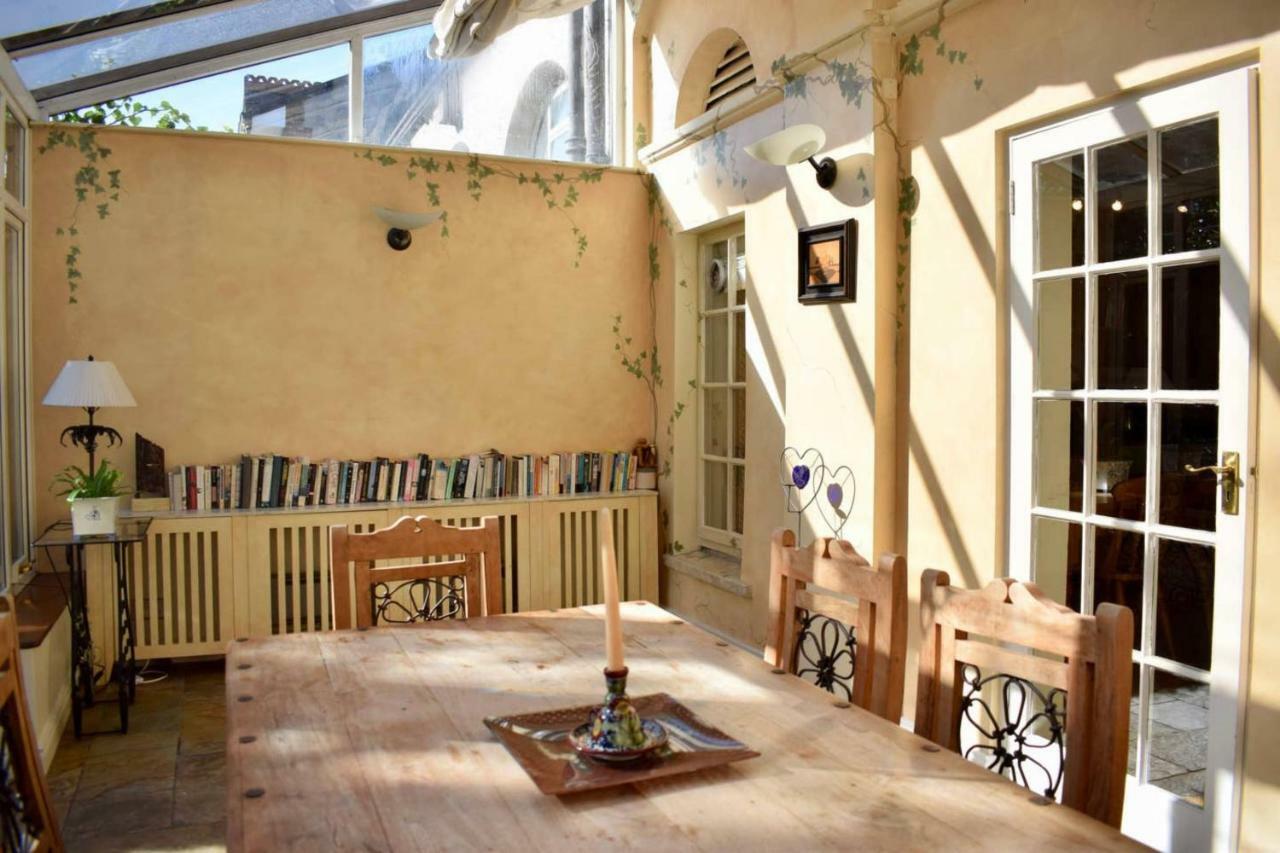Apartment Elegant 2 Bedroom Coach House